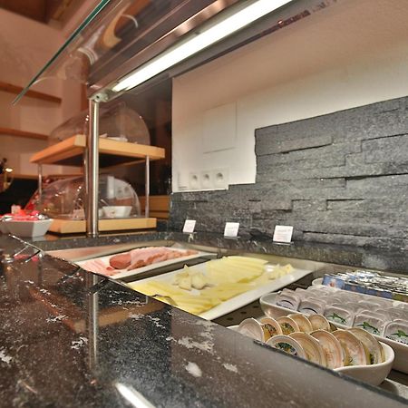 咖尼海因巴奇尔豪富酒店 索尔登 外观 照片